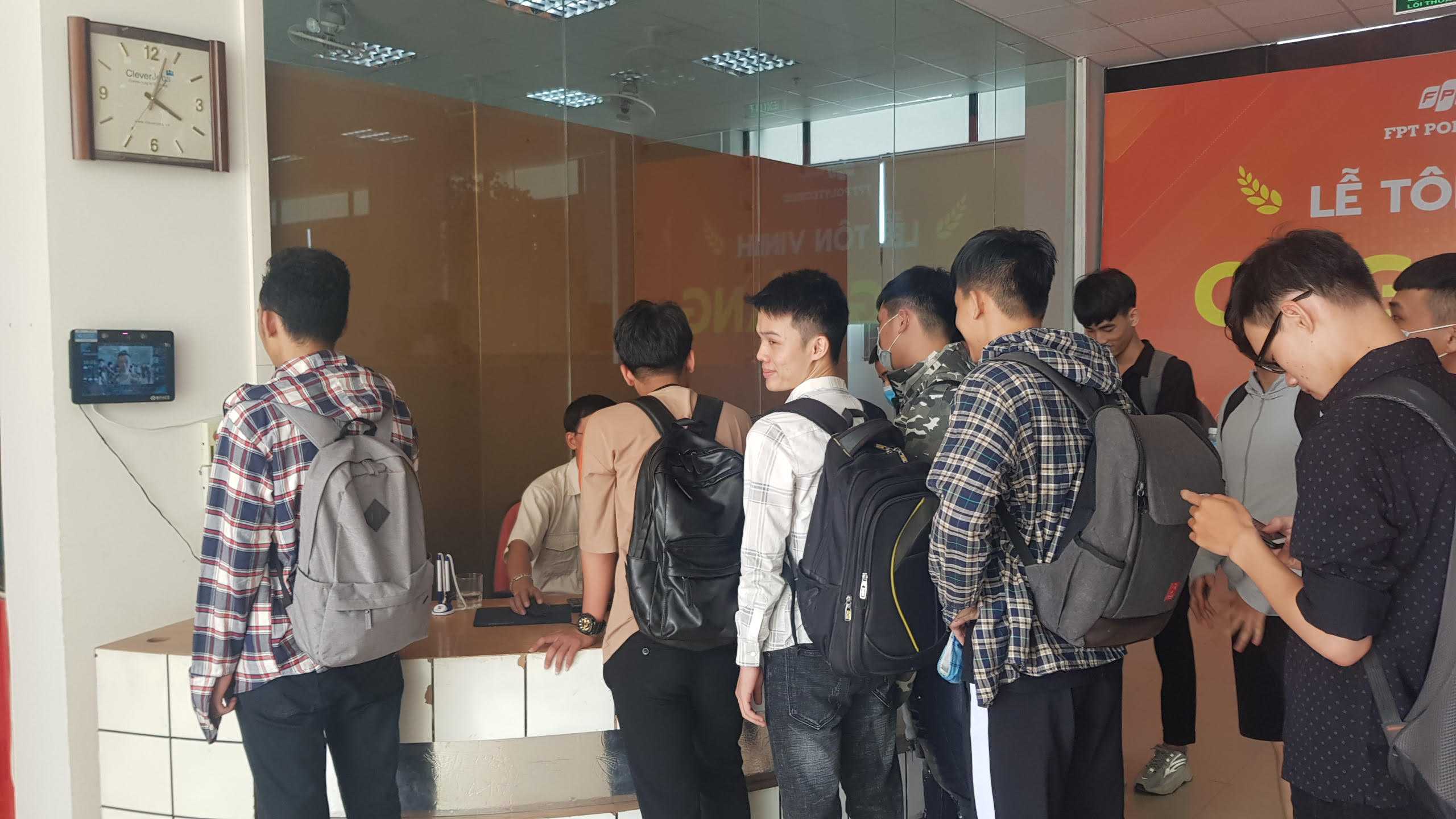 Sử dụng BiFace điểm danh khuôn mặt cho sinh viên trường FPT Polytechnic 3 su dung biface diem danh khuon mat cho sinh vien truong fpt polytechnic 2999 1